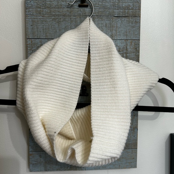 Charlie B-ivory two piece knit sweater - Picture 7 of 9